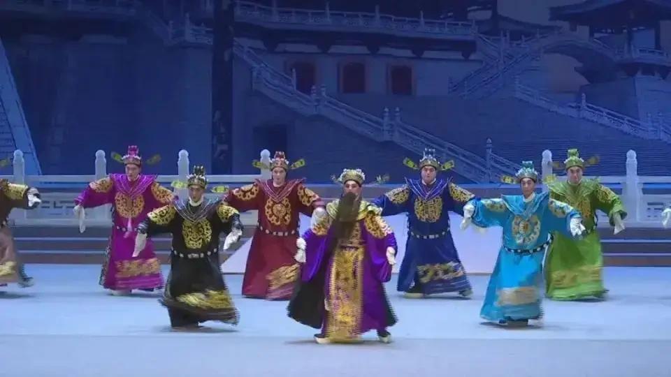 黄梁梦的中国足球
踢不完的臭球，弄不完的假 
踢不完的玩笑，花不完的钱 
踢不完