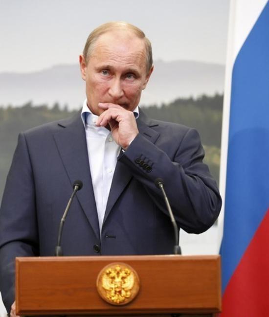 为什么说中国得防着点俄罗斯？说白了，普京今年72岁，这位掌舵俄罗斯25年的硬汉终