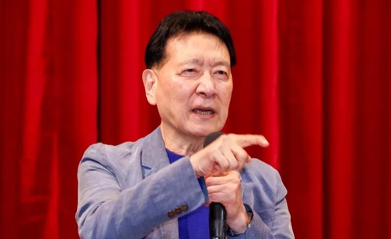 赵少康批：国民党提名乱七八糟
赵少康10月19日在节目中引述《联合报》民调指出，