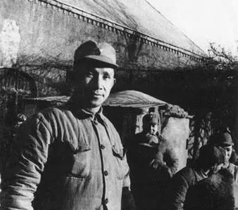 1948年，粟裕指挥豫东战役期间，吃掉了区寿年兵团后，又准备全歼黄百韬兵团，刘陈