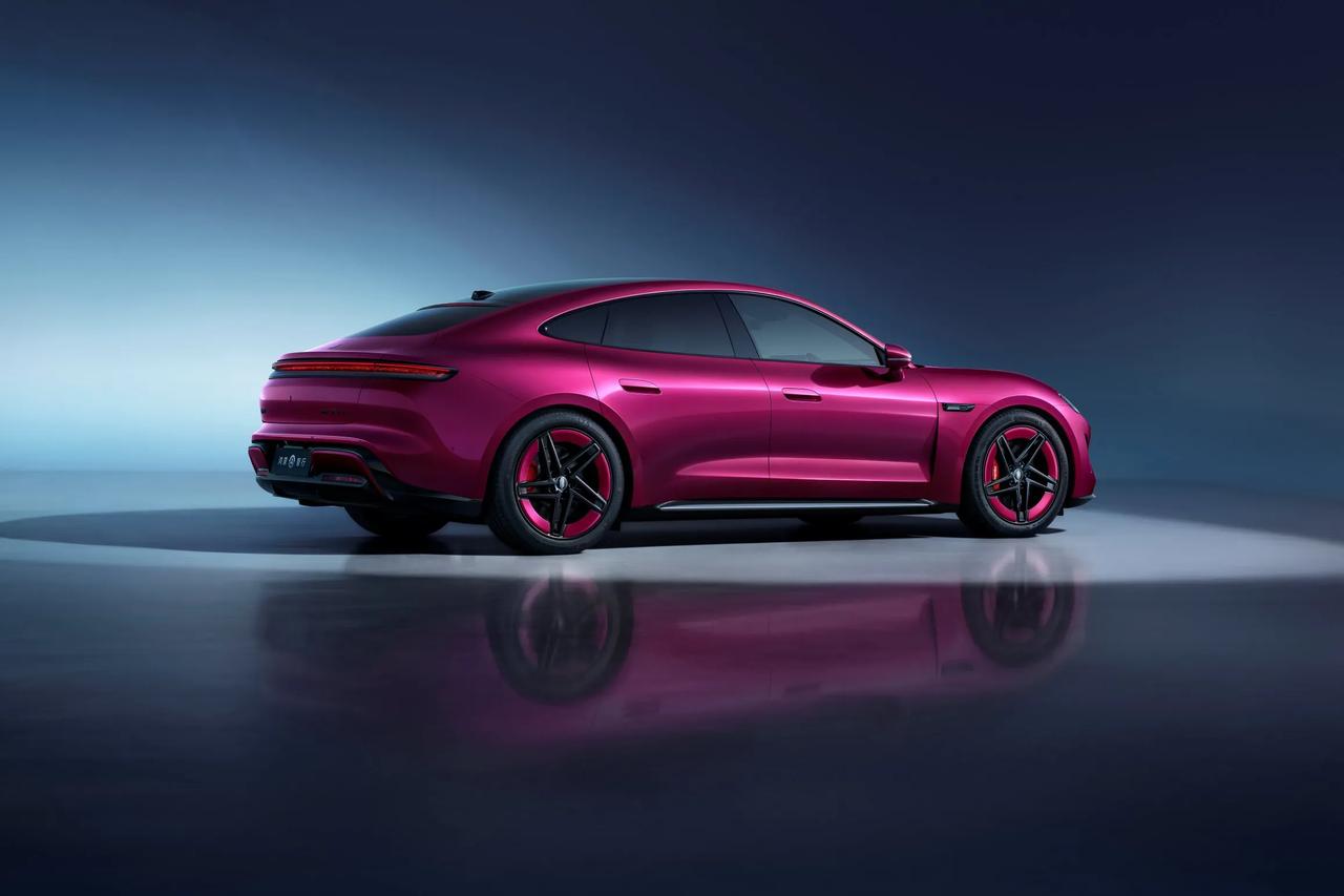 果不其然，在国产新能源品牌当中，能够由实力改变行业格局，带来行业全新表现的必定会