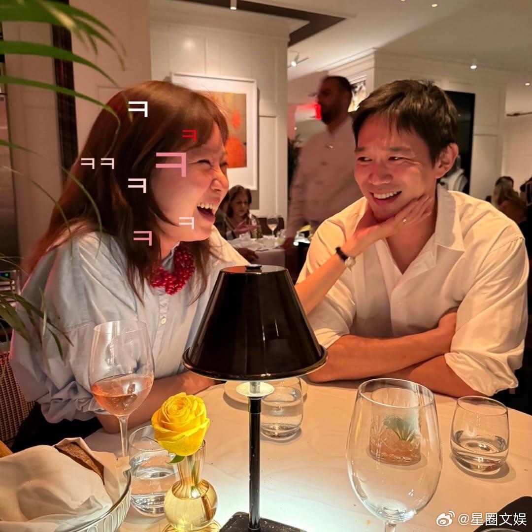 孔孝真晒与老公约会照孔孝真晒与老公合照 好般配 ​​​