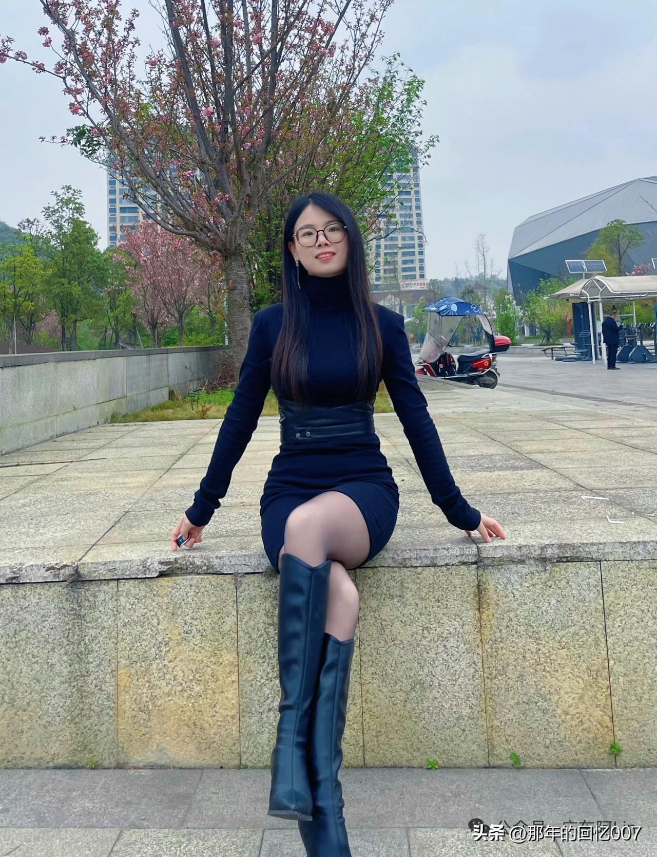 “溪水归溪水，大海归大海”，这话说得太妙了。认知差异就像山水，各有各的去处与圆满