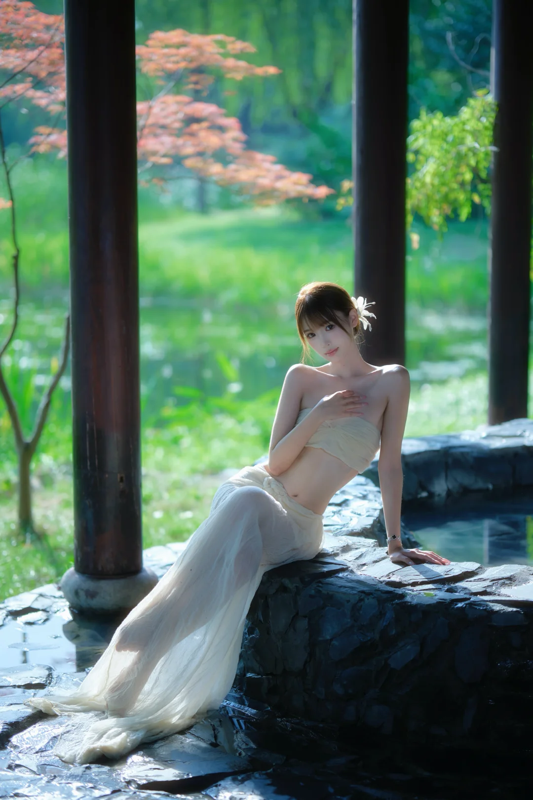 栖水女孩