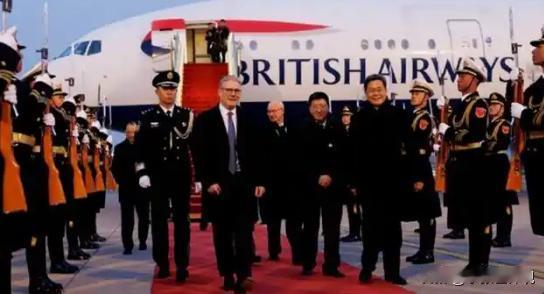 不知道现在日本、立陶宛、菲律宾这些站在中国对立面的国家现在慌不慌？最近这些天，欧