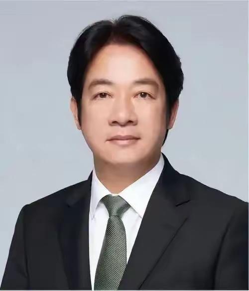 就在刚刚，"台独"分子赖清德发表声明。

8月4日这天，赖清德在台北见了日本来的