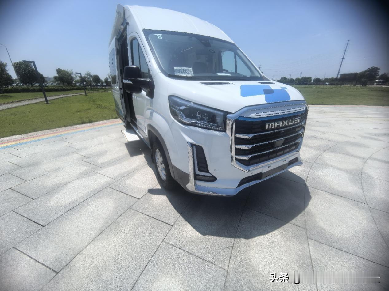 8.28郑州房车展，大通新途远界旅行家V100PHEV惊艳亮相，开启智驾之旅
新