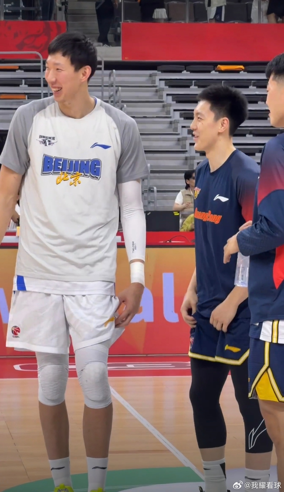 京粤大战广东队大名单出炉，杜润旺回归，焦泊乔缺阵，赵睿时隔3年重回宏远主场，前四