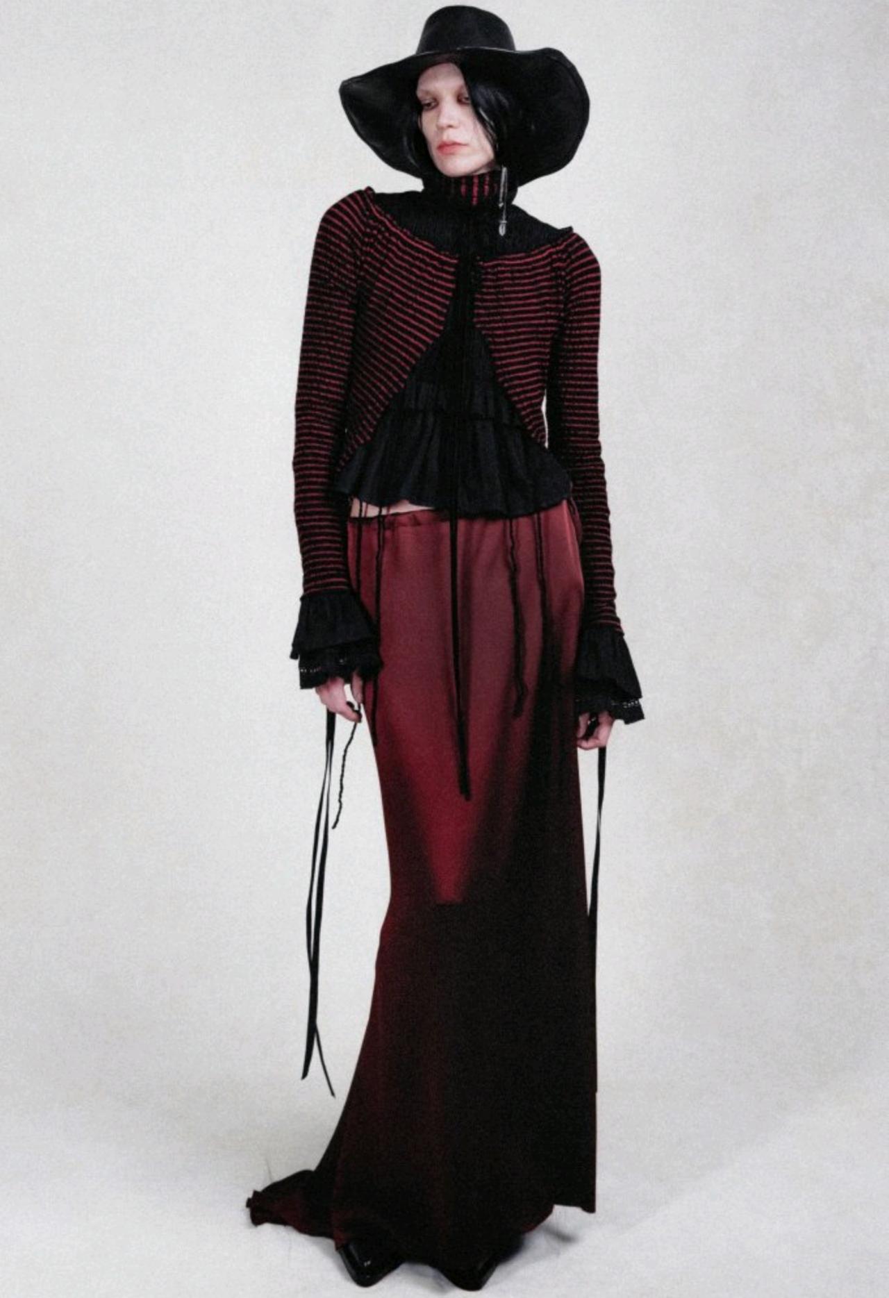 Ann Demeulemeester 2026早秋系列的搭配逻辑，是普通人也能抄