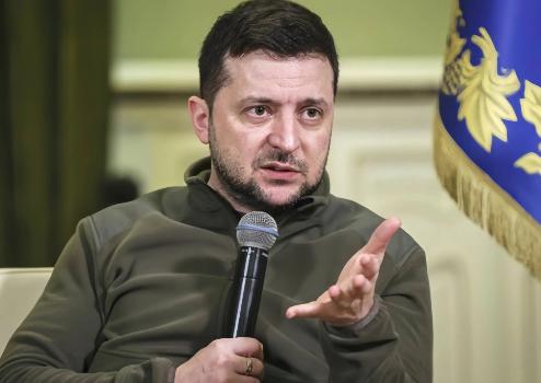 美国人已经点名泽连斯基是俄乌停火的最大障碍，但泽连斯基却还恬不知耻的说：“美国人