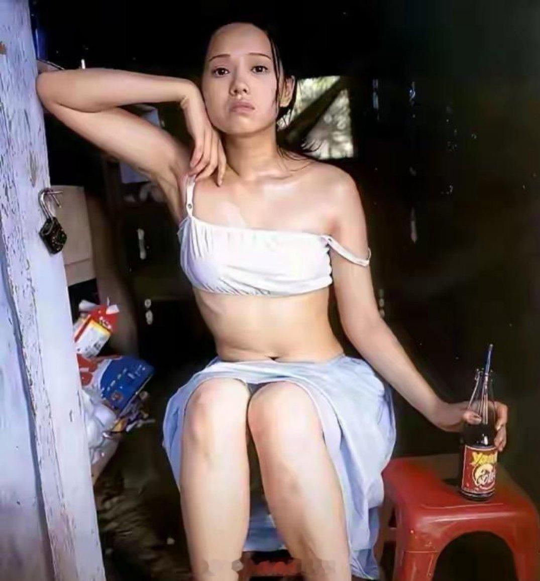 娱乐圈里，最搞不懂的就是秦昊了！有颜有才也有实力，为什么会娶一个离过婚还婚内出过