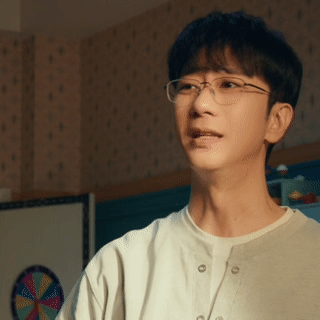 王自健vs王自健vs王自健这竟然是王自健 从幽默到多元角色，他一路升级！《安家》