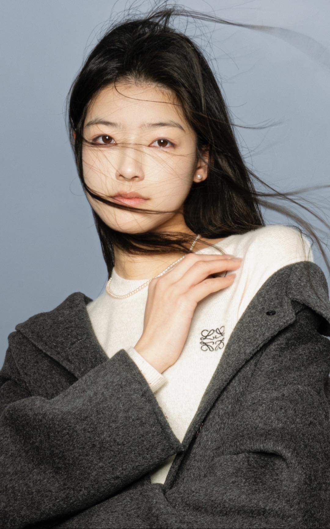 让风给我自由。不要让乌云去细说 让风带我去走走 ——— 尝试投稿下，这...