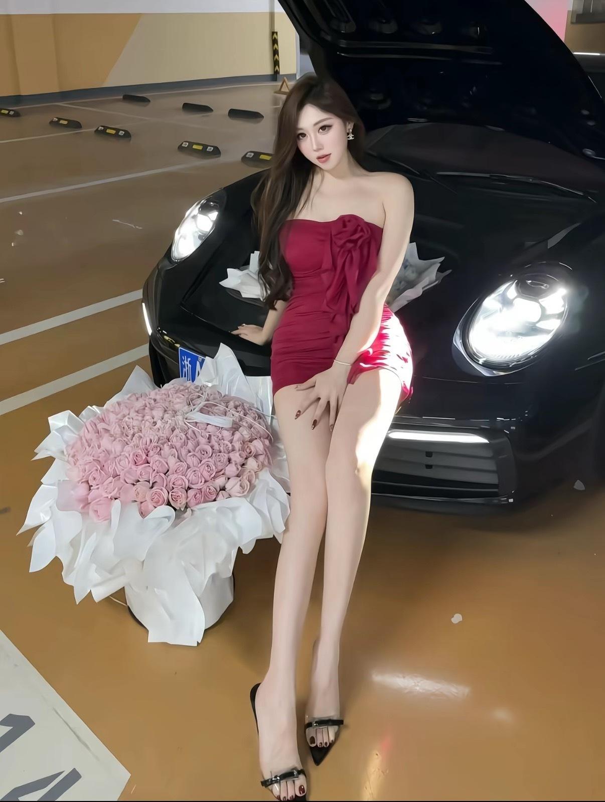 保时捷的大灯是好看 ​​​