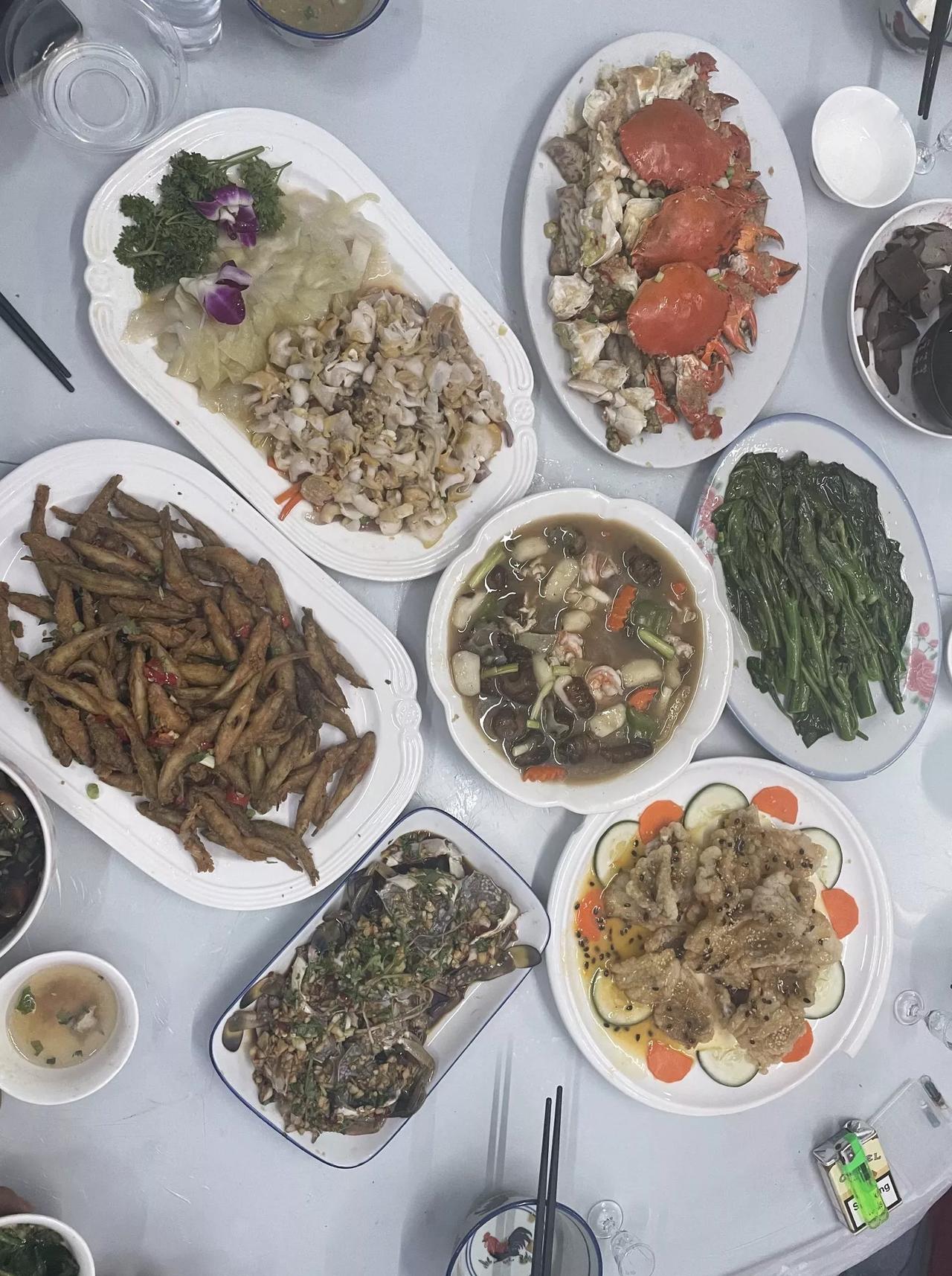 “阳春三月，草长莺飞”，正是聚会叙旧好时光，周末同朋友一起品尝潮式乡宴。