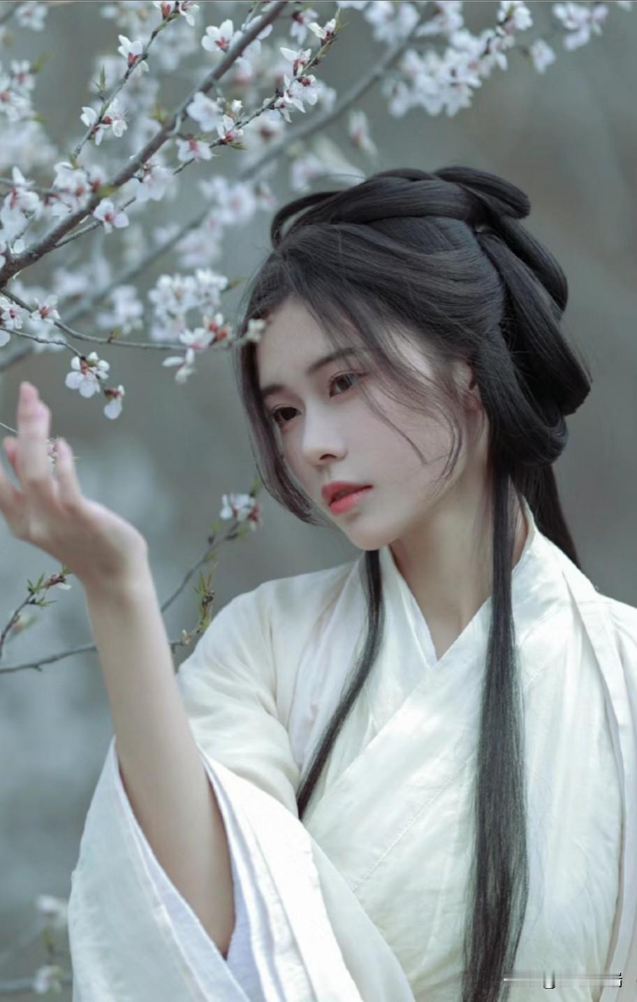 花静，人闲，心安然。