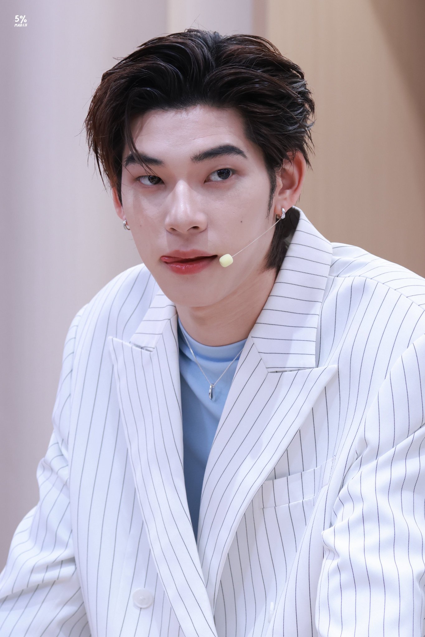 teeteepor  🐶🐻❄️teeteepor wink～😉cr：log