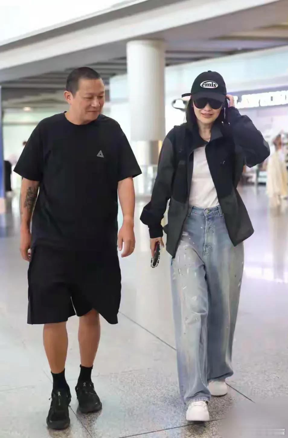 梅婷曾剑夫妻结婚多年，依然恩爱。这才是神仙爱情，很有夫妻相！ ​​​