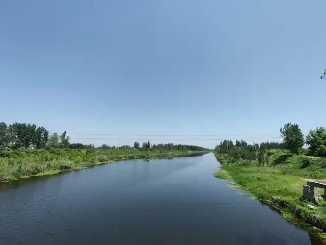 您对平谷河流的了解真详细！您提到的泃河和洳河，一长一短，一远一近，各自带着众多支
