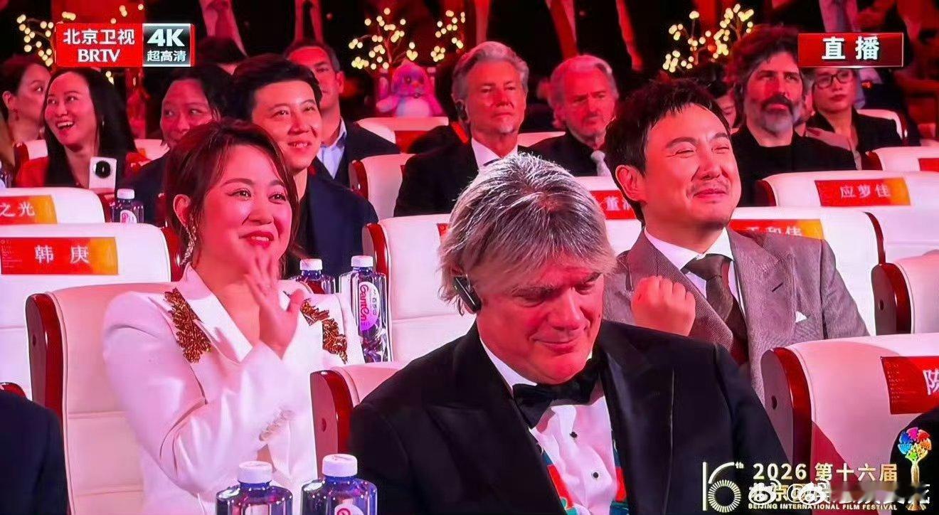 沈腾大粉喊话张颂文沈腾大粉喊话张颂文回应家暴出轨 沈腾大粉不满张颂文强C为喊话他