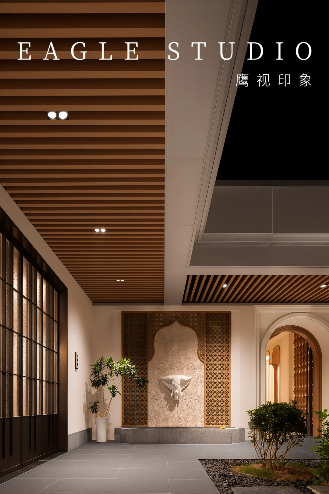 筑宸空间｜浪漫碰撞下的私宴空间天花板