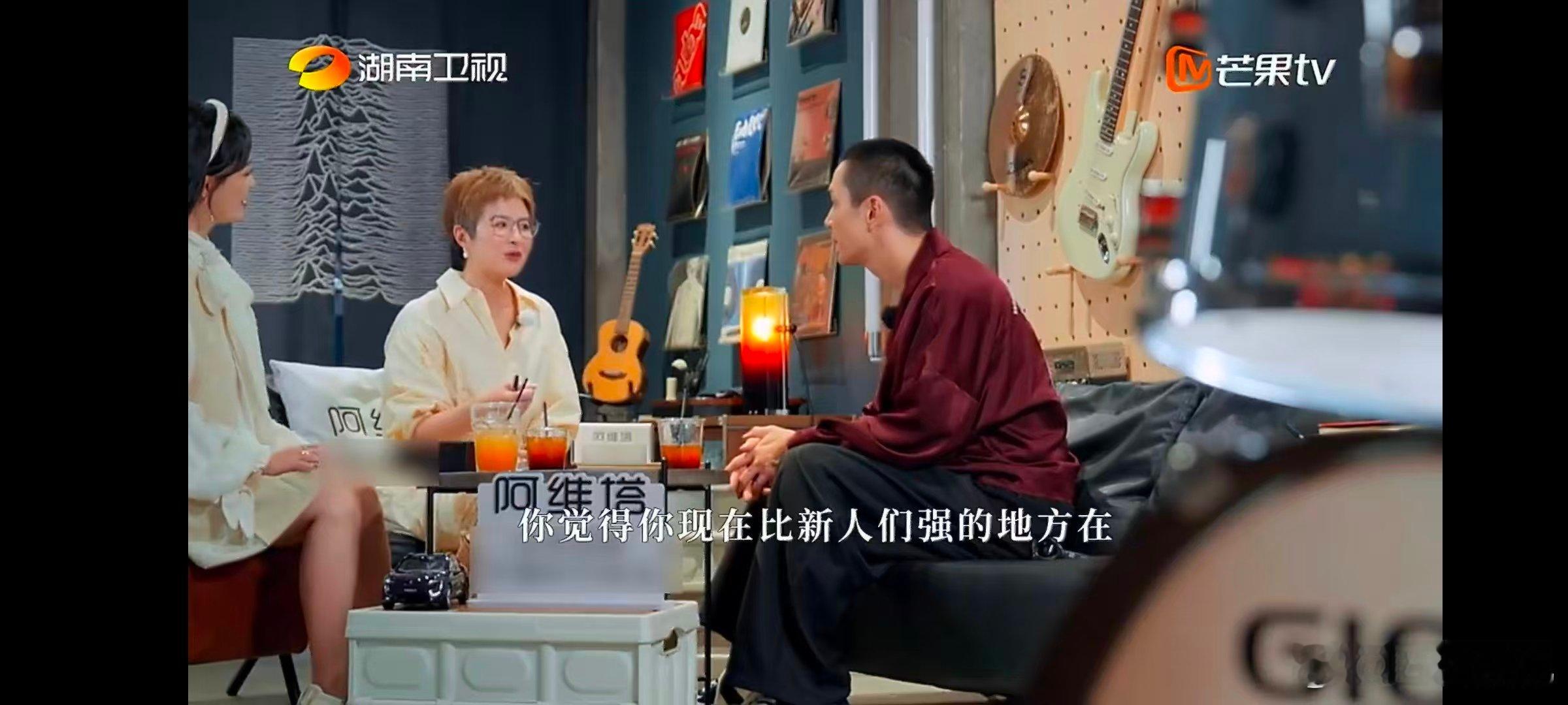 主持人提问基础明星回答就不基础湖南卫视背后看似基础的主持人提问，却如利剑穿透表象