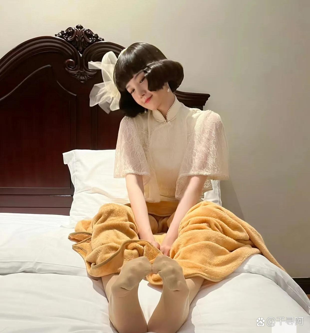 陈小纭～脚趾很灵活呀 