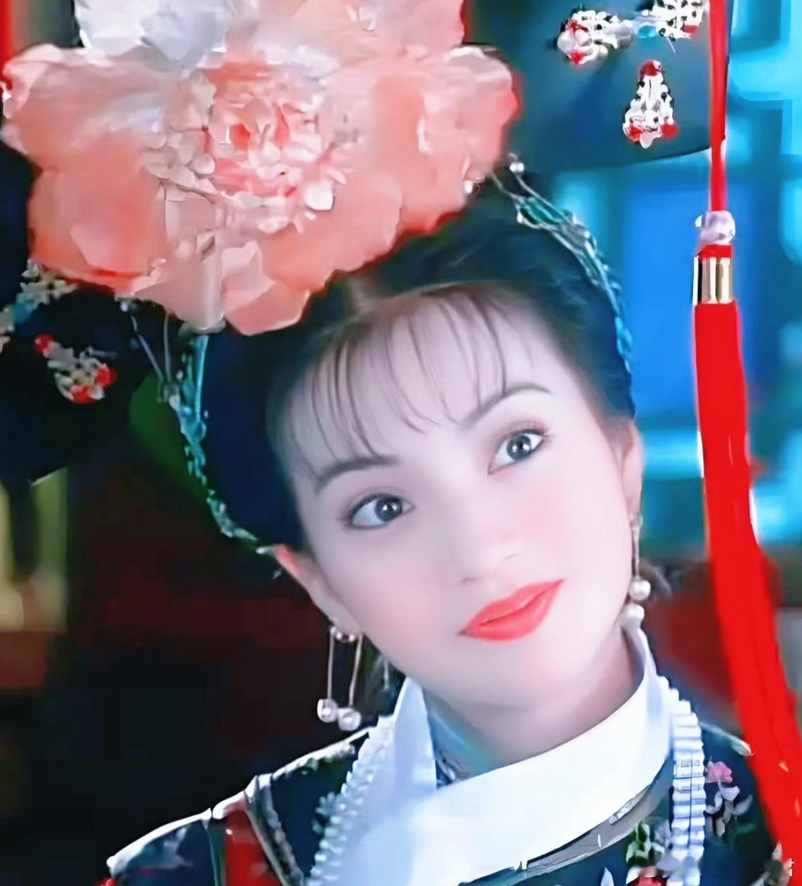 还珠格格[超话]  赵薇版本的小燕子真的是童年女神还珠格格 赵薇小燕子 ​​​