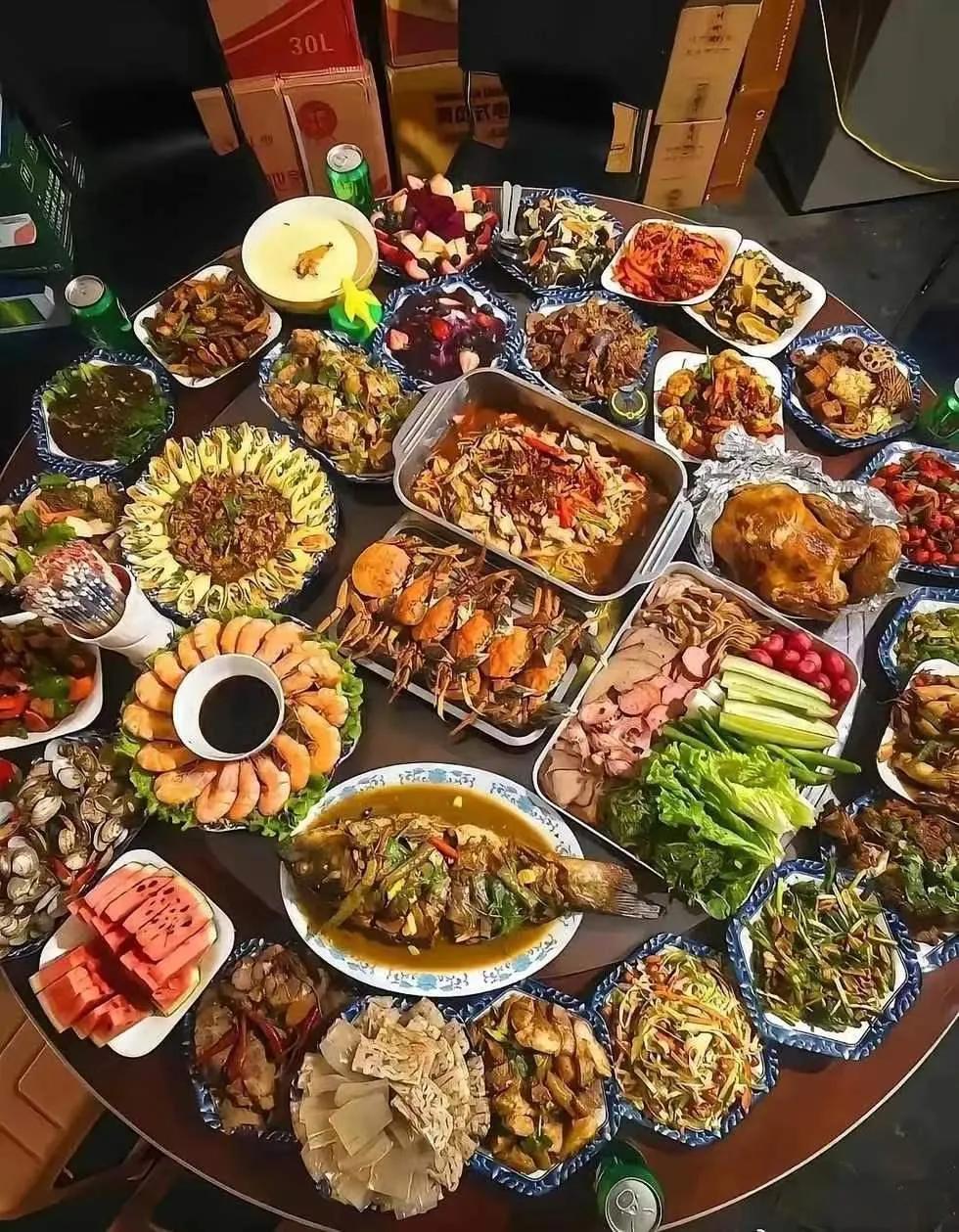 猜猜这桌菜是南方菜还是北方菜？