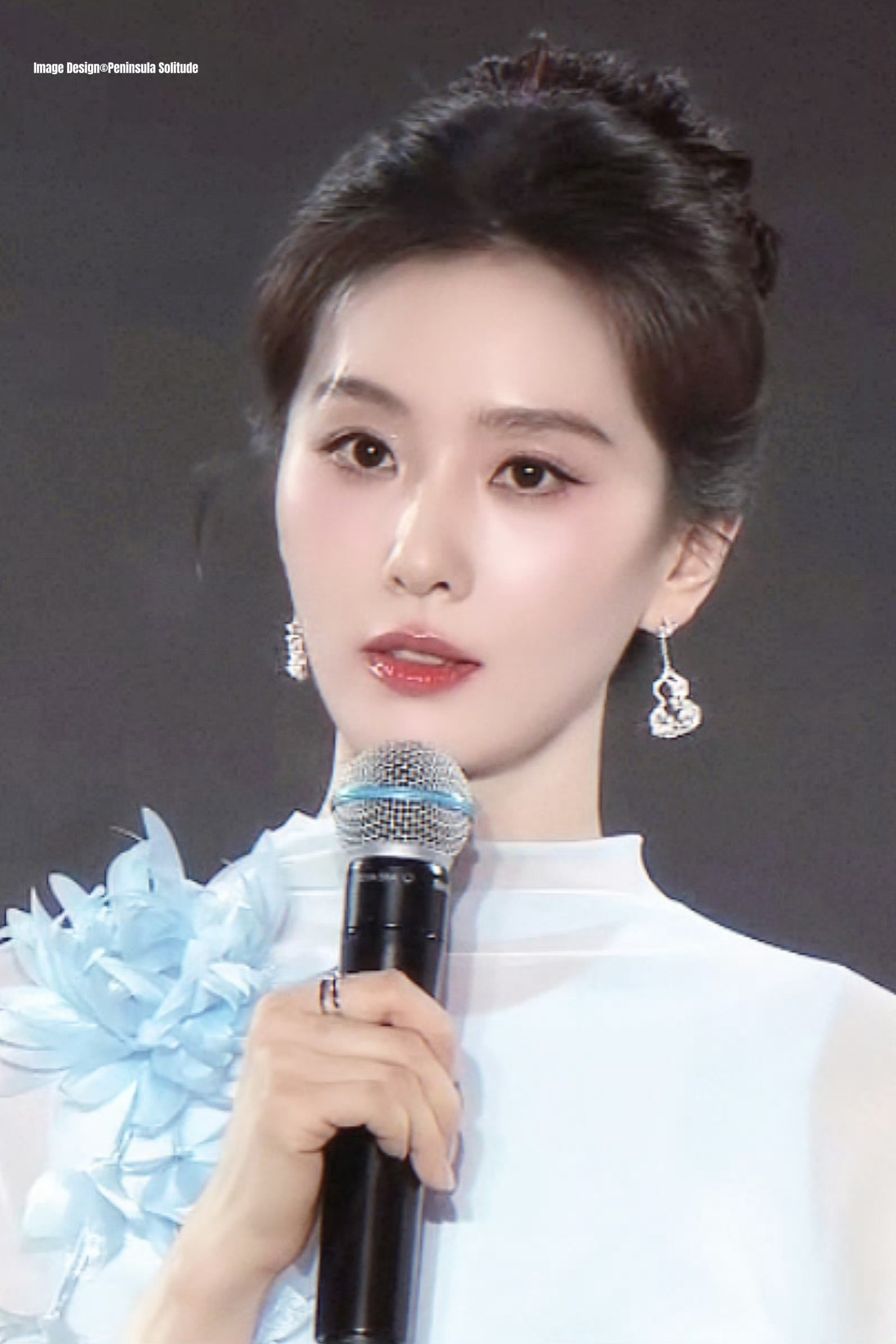 原来，全球能穿self-portrait特别定制的华人就全球代言人刘诗诗和奥斯卡