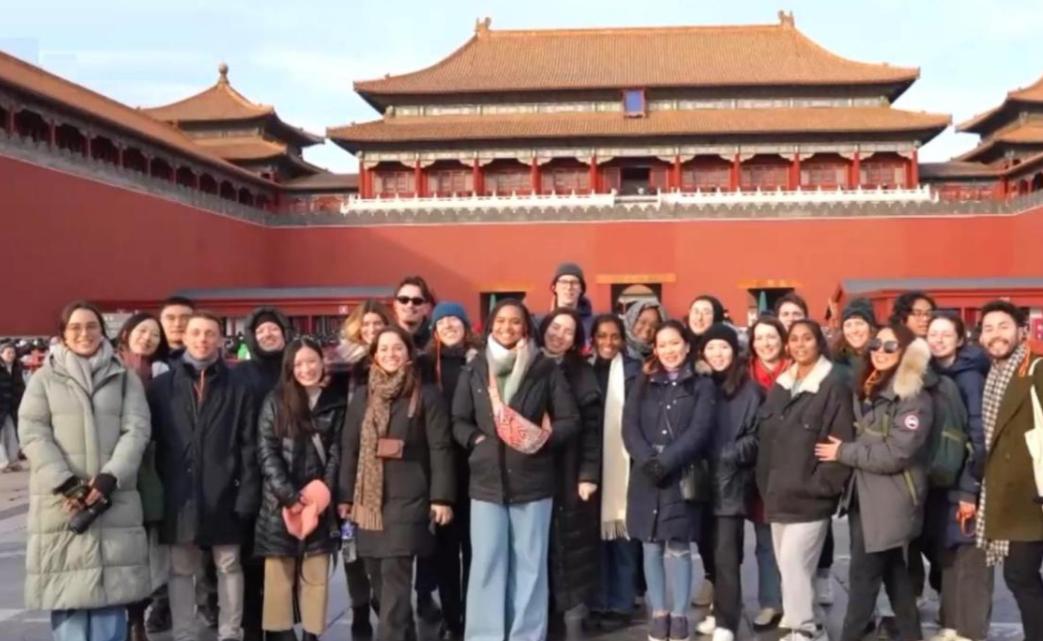 天大的笑话！美国亲手焊死了赴华留学的大门，如今却急得直跺脚：现在靠谁来摸清中国?