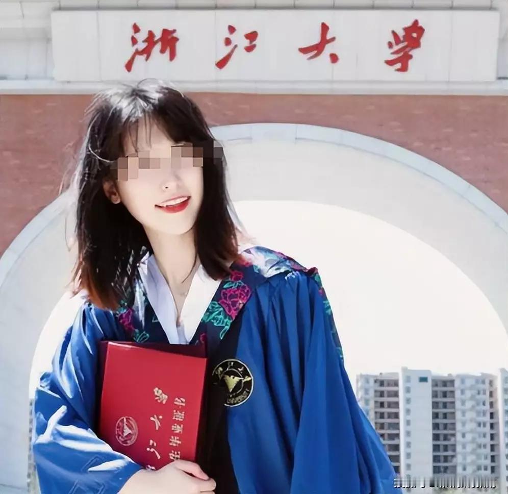 “我被羞辱了20分钟”，普通女孩保研985，尊严被践踏后彻底崩溃
 
“我被羞辱