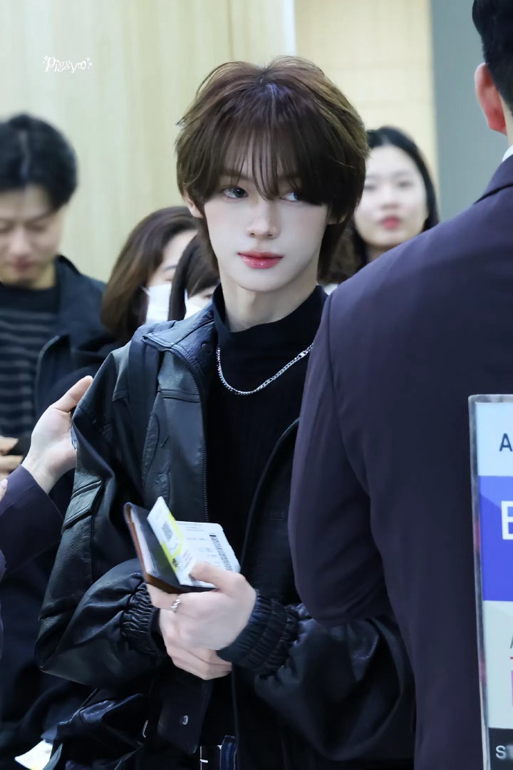 嗑颜bot 投稿韩振， 本嬷嬷找到了最好嬷的人 