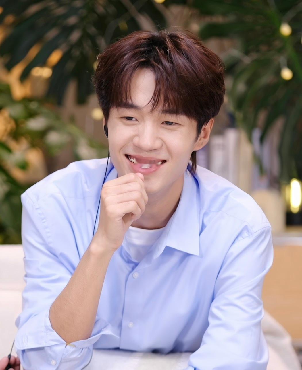 恒怡cp  💛 恒怡cp  💚📣：EP4 以恒陪看 分享很多朋友说从以恒陪