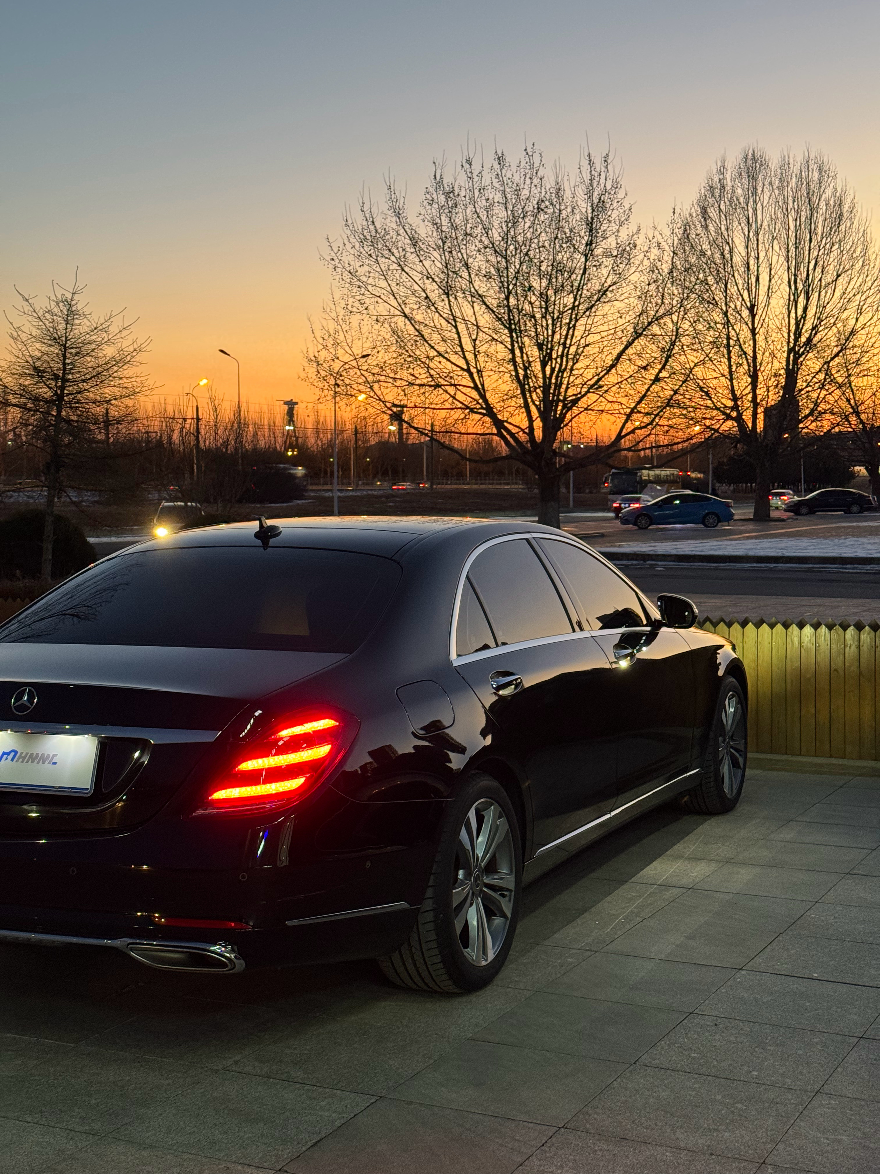 W222一定会在多年后成为极具价值的经典收藏车一眨眼，这一代车，也10年了 