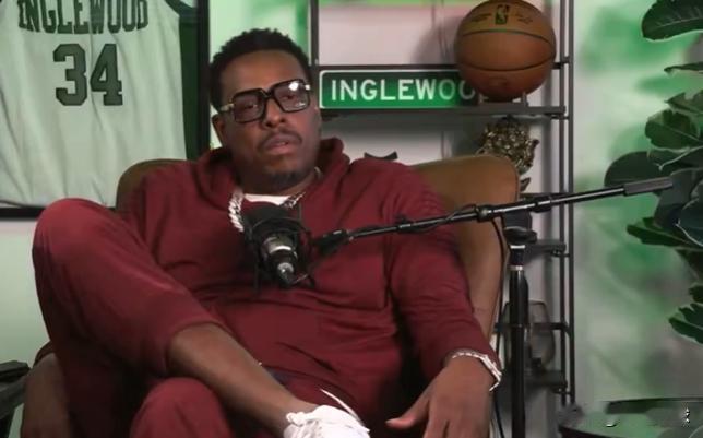 皮尔斯直言杜兰特配得上勇士立雕像，定格其面对詹姆斯的关键三分时刻

近日，前NB