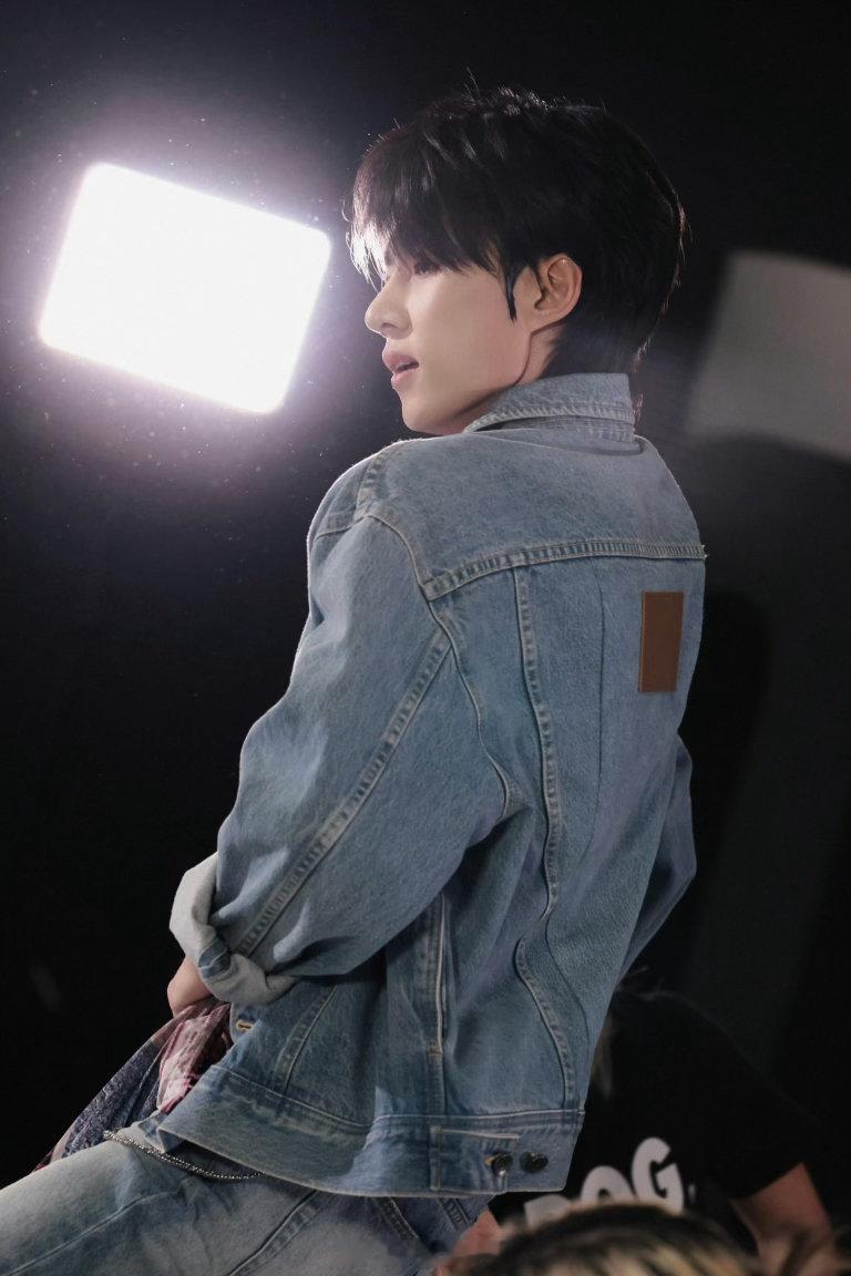 卓沅新歌StopMissingYou🎶密集节拍自带蹦跳属性，卓沅咬字贴合旋律，