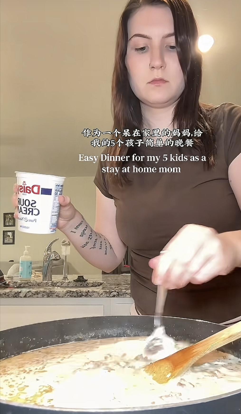 看美国人做饭，感觉不是在做饭了，根本没有什么烹饪手法啥的，把盒子、袋子、瓶子打开