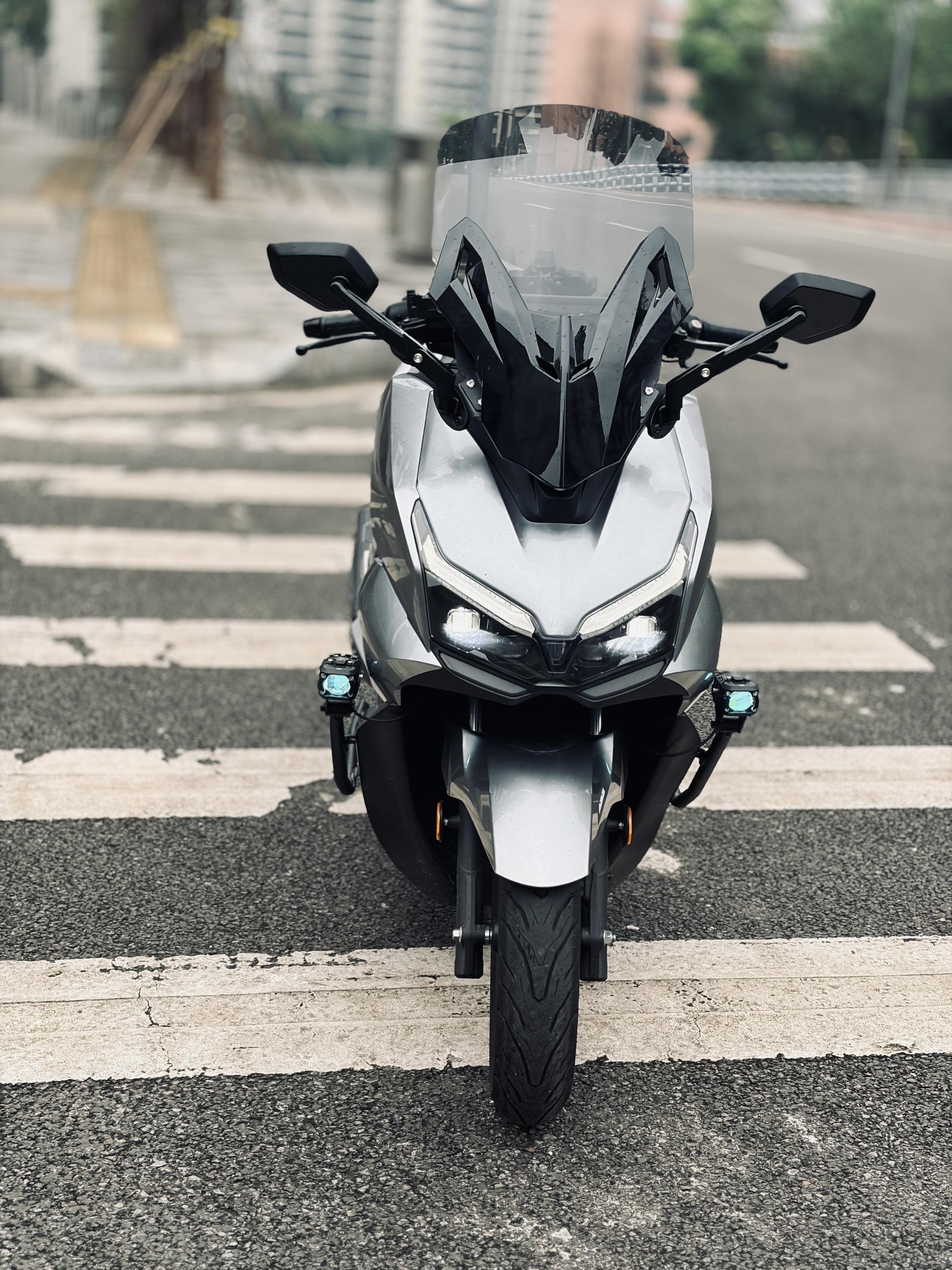 你们要的佛莎风挡也是终于装上了，好看吗？🛵