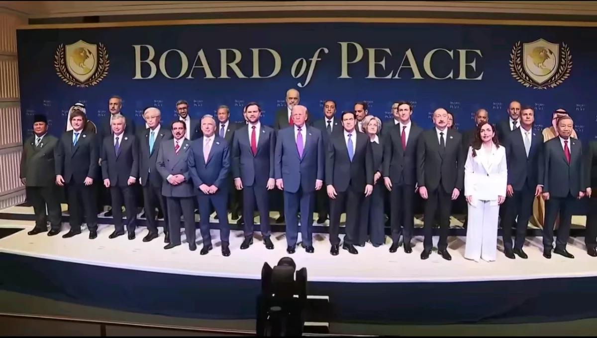 天空新闻消息，当地时间19日，俄总统新闻秘书佩斯科夫表示，俄方尚未决定是否加入由