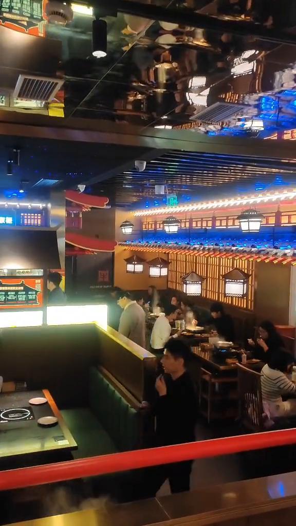 哭你肚子压着牙疼，却对母亲说过的安稳。