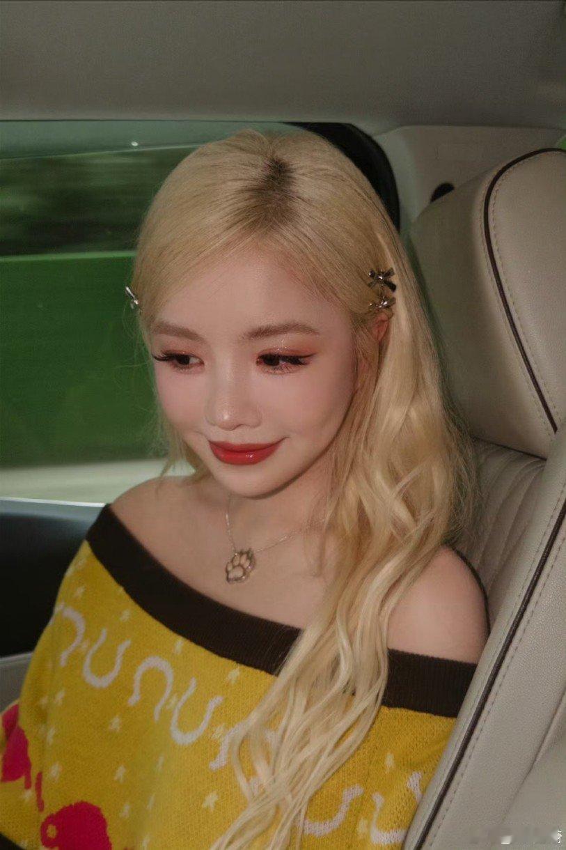 安崎签约天娱哇塞安崎加入天娱传媒，新公司新气象，未来继续走花路吧！安崎官宣签约天