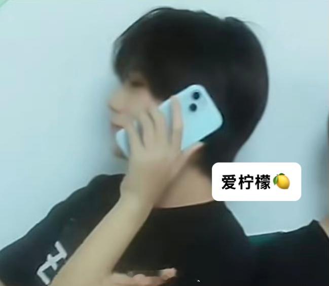 王橹杰 柠檬 柠檬🍋独属于王橹杰和粉丝之间爱的传递。。。“把所有怀疑都消化  
