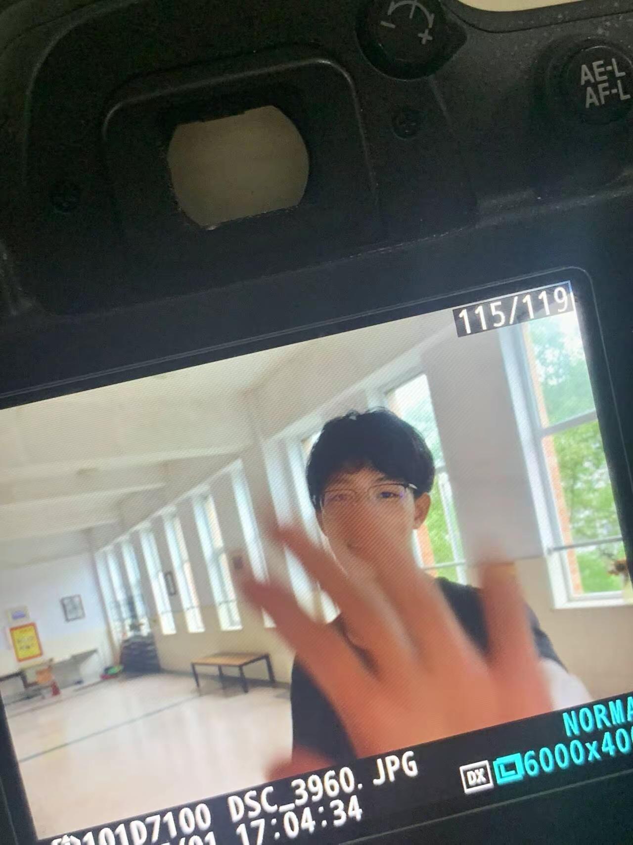 不是才初三毕业吗 我怎么已经高三了。