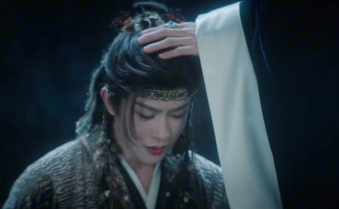 月鳞绮纪第8集田嘉瑞无台词哭戏大赏都来看田嘉瑞《月鳞绮纪》第8集的演技大赏，寄灵