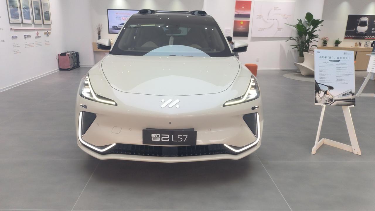 昨天在烟台试驾了LS7，试驾车跑偏，本来都准备下定了。。【来自懂车帝车友圈】