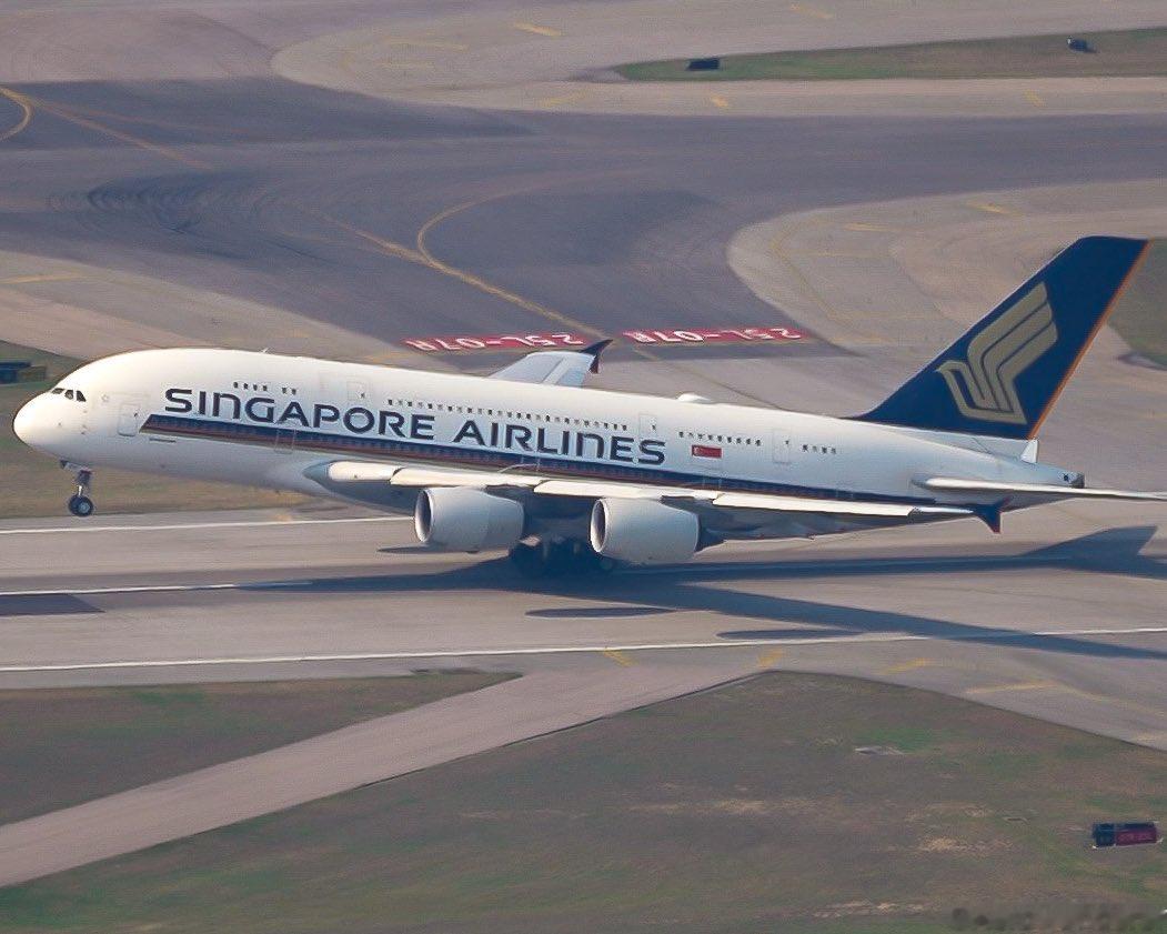 飞临香港的新加坡航空A380