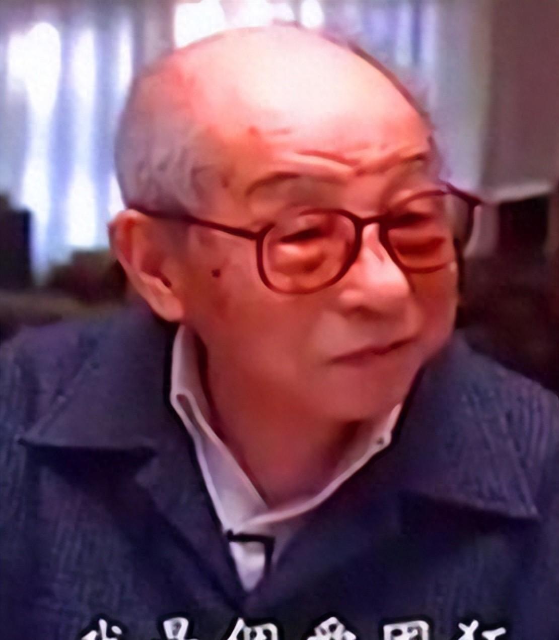 晚年张学良谈自己内心政治归属时坦然表示：我就是共产党，这才是我的真实身份吗？
1