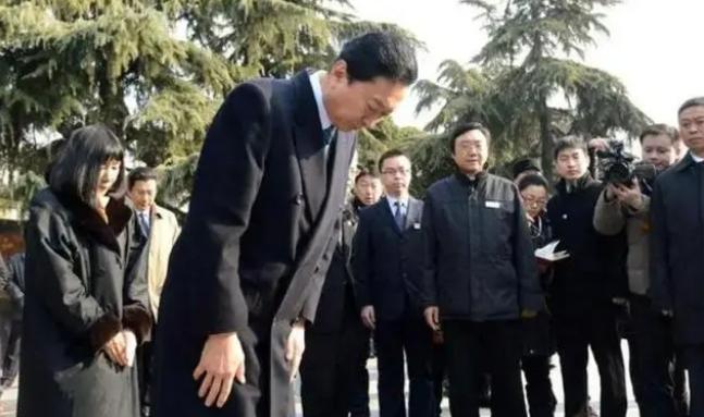 日本前首相鸠山由纪夫谈“关东大屠杀”：应该怀着真诚的心道歉
对于“关东大屠杀”，