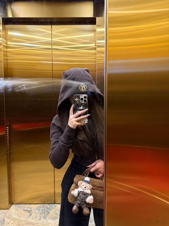 减肥成功后才知道自己是大美女(自以为是版) 